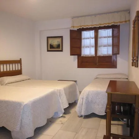 Albucasis Hotel 2*